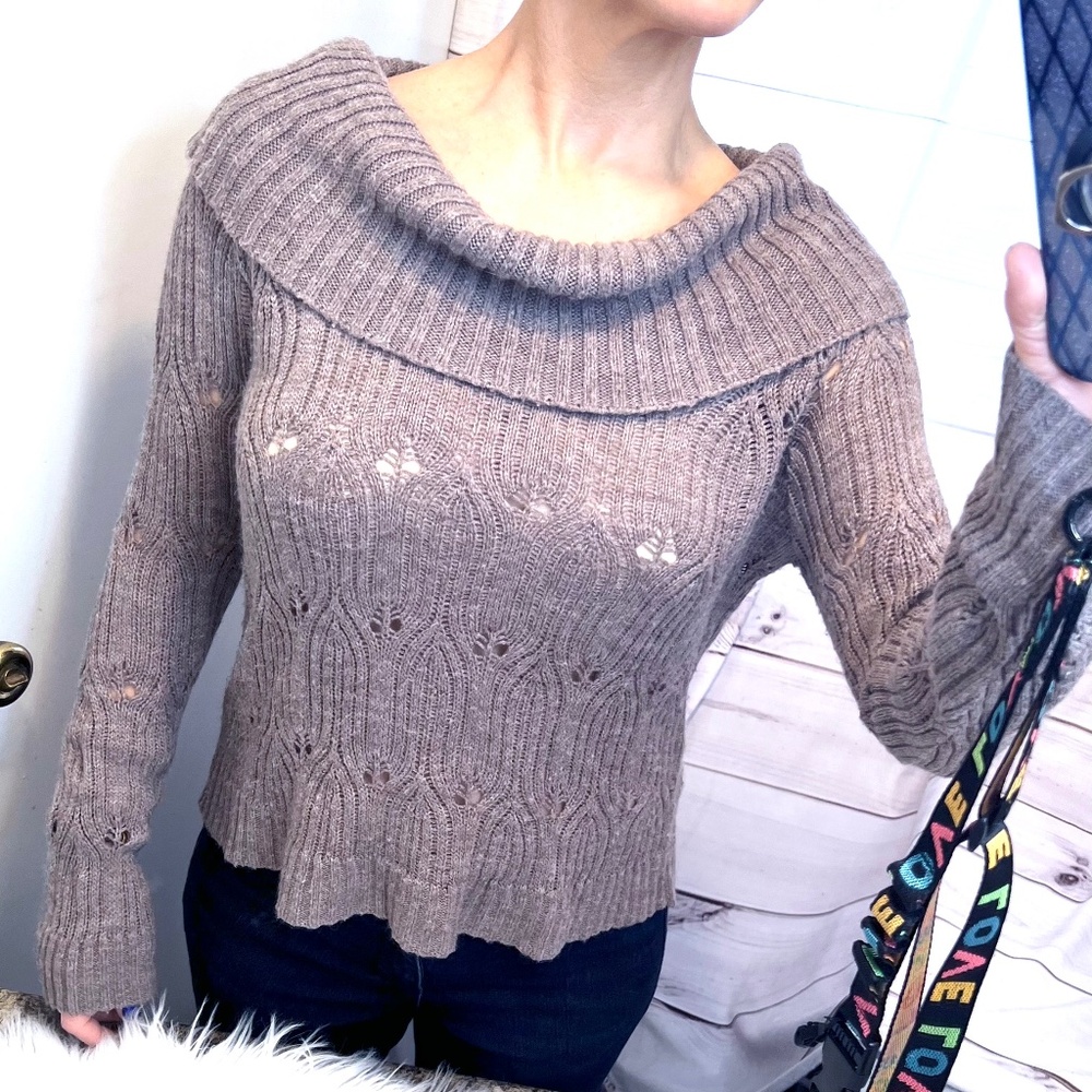 🔥2/$10 |•TWO-ONE-TWO NEW YORK•| Pretty Brown Wide Cowl Neck Sweater Size Large